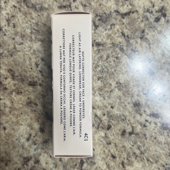 5/$35 NIB Fenty beauty match stix correcting skinstick in shade banana - Picture 10 of 13